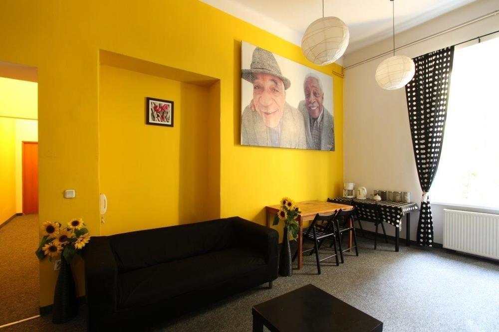 Hostel Yellow